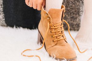 Жіноче зимове взуття