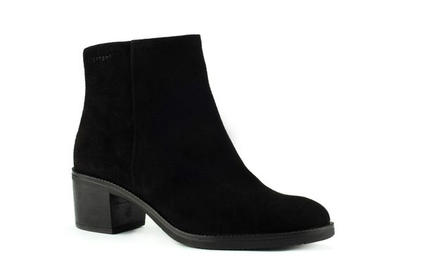 Жіночі черевики чорні 7057-1