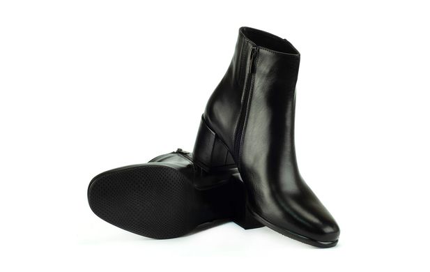 Жіночі черевики чорні 6216-1