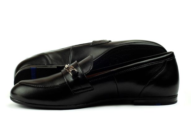 Жіночі туфлі чорні 7053