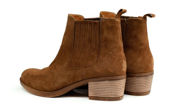 Жіночі ботинки світло-коричневі 7018