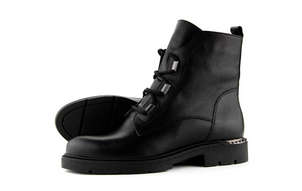 Жіночі черевики чорні 7392-1