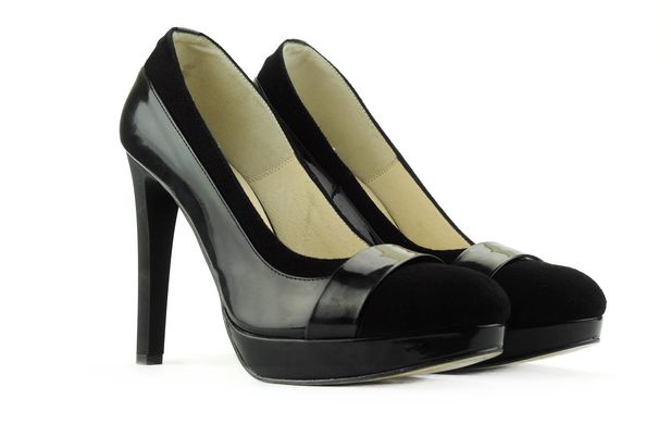 Жіночі туфлі чорні ек-131